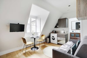 Apartment | Living area - Magnificent Studio - 2P - Arc de Triomphe (Paris)