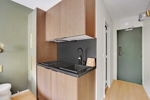 Bathroom - Modern "green Suites" Residence - Meudon/velizy (Meudon)