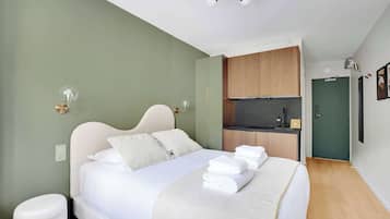 Lejlighed | Arbejdsområde til bærbare computere, strygejern/strygebræt, sengetøj