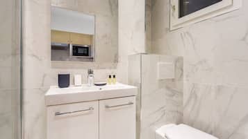 Apartment | Bathroom