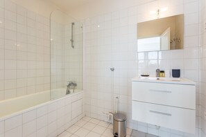Apartment | Badezimmer