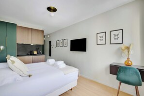 1 bedroom, laptop workspace, iron/ironing board, bed sheets - Modern "green Suites" Residence - Meudon/velizy (Meudon)