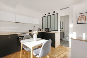Private kitchen - Welcoming Studio for 2 People - Bastille (Paris)