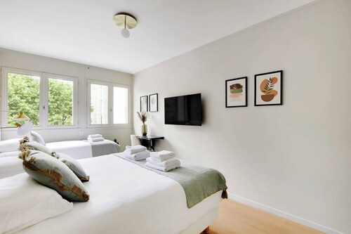 Modern "green Suites" Residence - Meudon/velizy