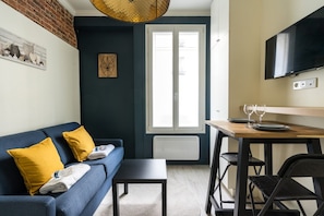 Apartment | Living area