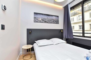 Apartment | 1 bedroom, laptop workspace, iron/ironing board