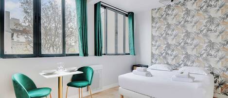 Apartment | 1 bedroom, bed sheets