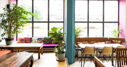 Noclegi Stadion Bed & Breakfast