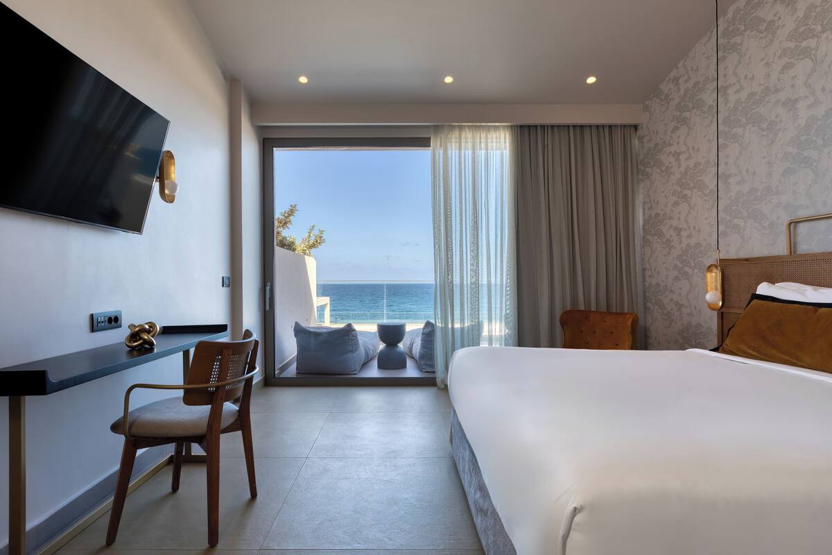 Amber Gold Suite Seaview