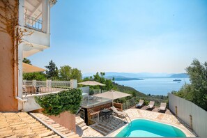 Villa | 4 bedrooms - Villa Anastasia in Corfu (Corfu)