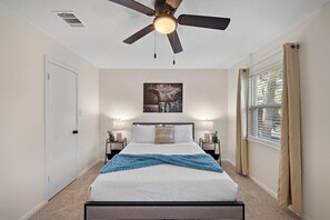 5 bedrooms, desk, iron/ironing board, travel cot