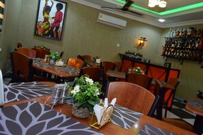 Restaurant - Absor Royal Hotel (Koforidua)