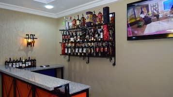 Bar (trong khuôn viên)