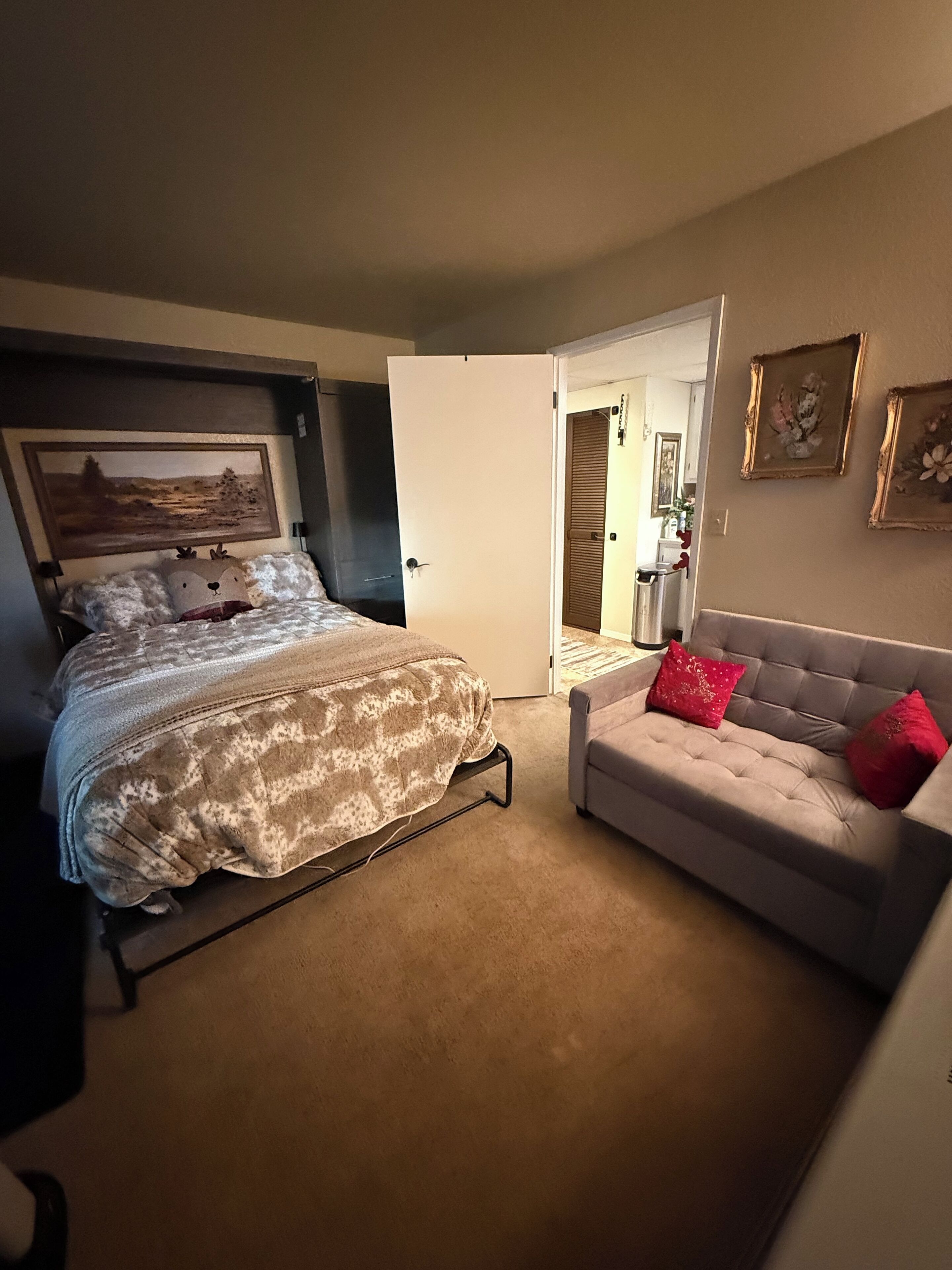 2 sovrum, värdeförvaringsskåp på rummet och strykjärn/strykbräda