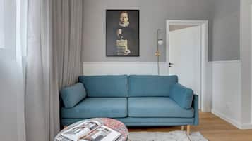 Family Apartment | 2 bedrooms, hypo-allergenic bedding, individually decorated