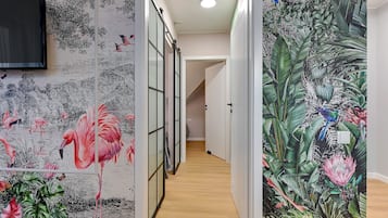Family Apartment | 2 bedrooms, hypo-allergenic bedding, individually decorated