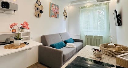 Urban Studio for a Real Ghetto Experience