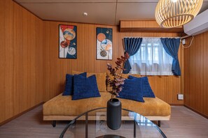 Deluxe-Haus, Balkon | Wohnbereich