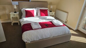 2 bedrooms, iron/ironing board, free WiFi, bed sheets - Tranquil Retreat in Gorebridge (Gorebridge)