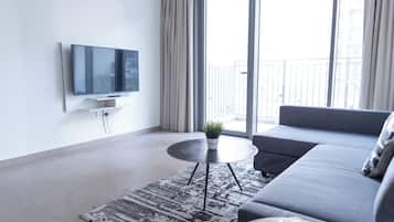 Apartment, Balcony, City View | Street view