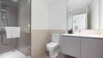 Appartamento, balcone, vista città | Bagno