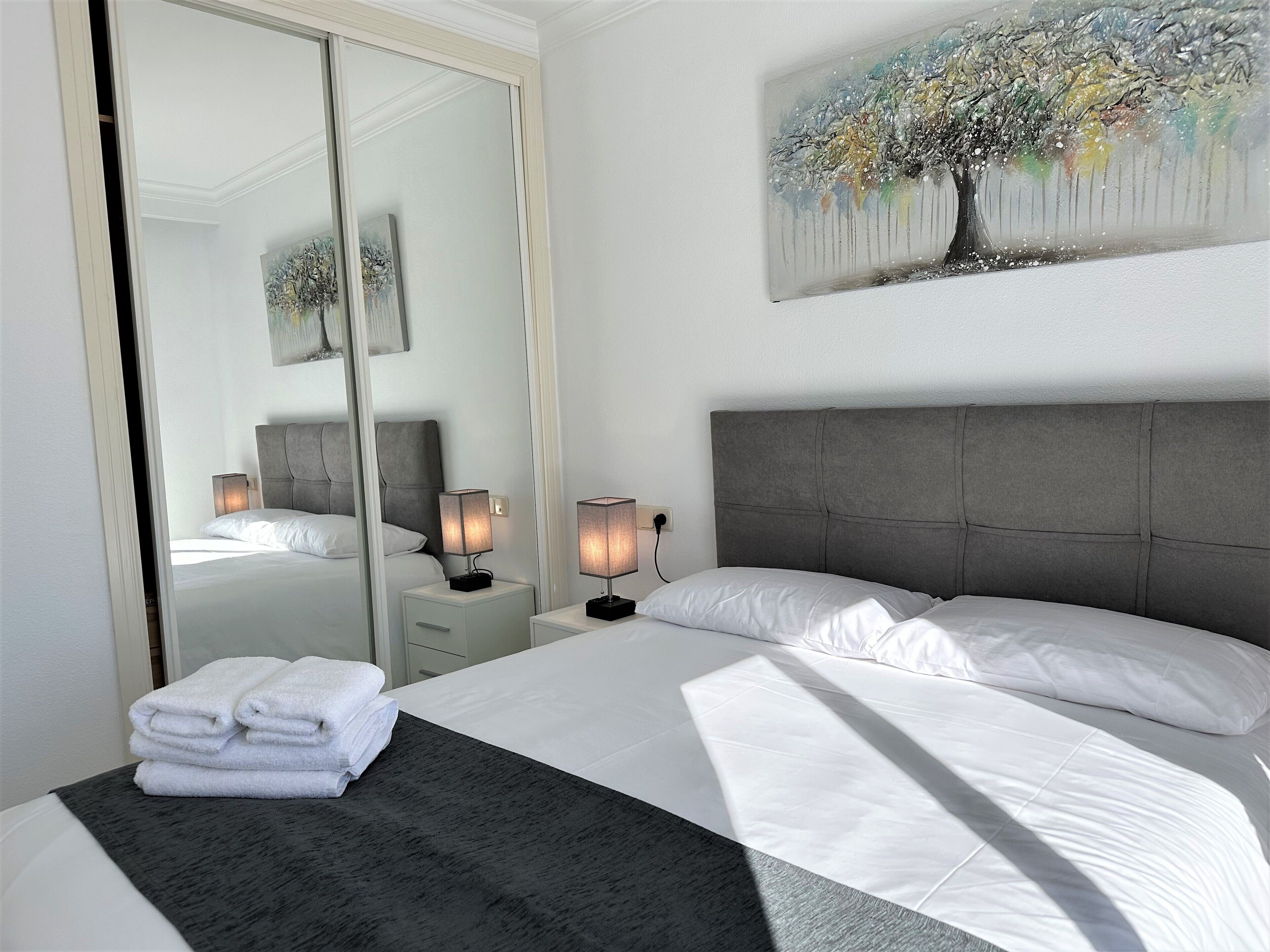 Superior Penthouse, Golf View | Soundproofing, free WiFi