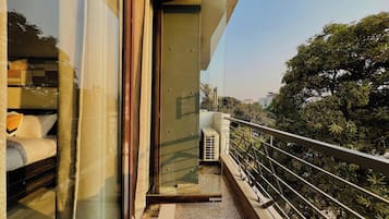 Classic Studio with Balcony | Teras/patio