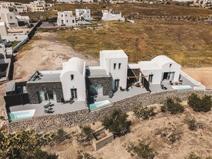 Aerial view - Uranides Luxury Suites (Santorini)