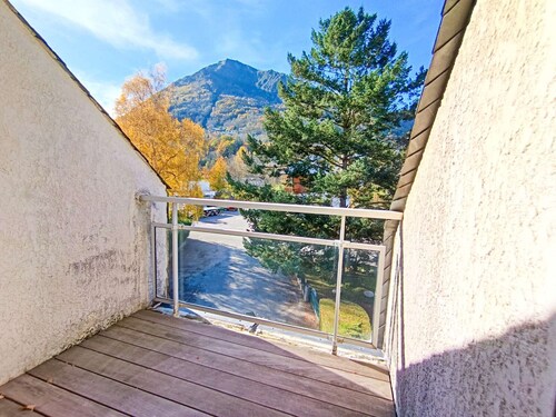 Duplex T3 for 6 - Saint-Lary-Soulan with TV, parking, ski locker