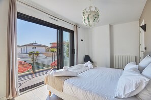 Villa, 4 chambres | 4 chambres, Wi-Fi gratuit, draps fournis