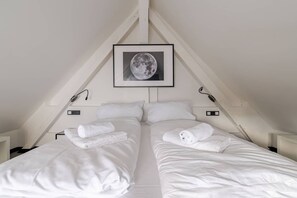 1 quarto, Wi-Fi de cortesia, roupa de cama