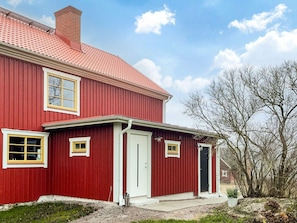 House | Exterior