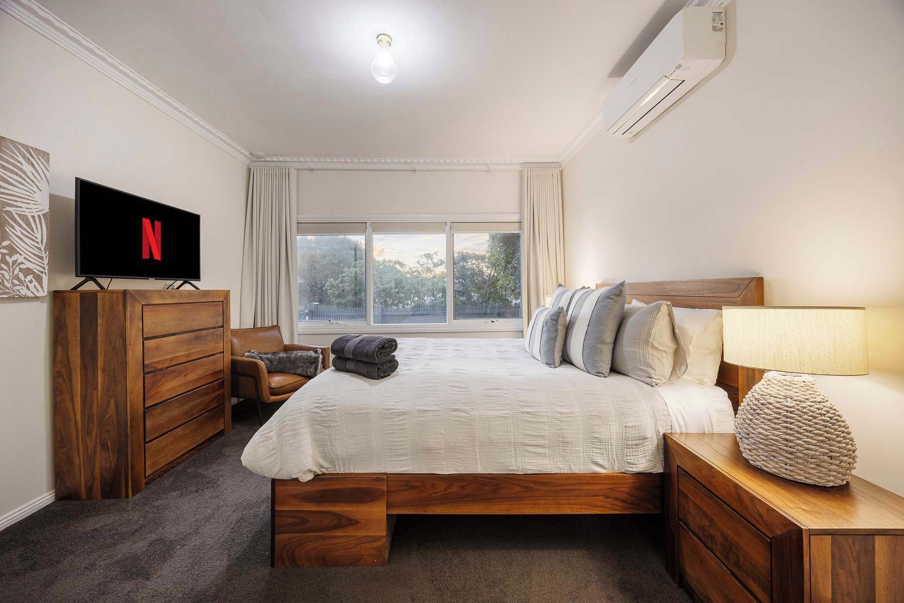 3 bedrooms, iron/ironing board, travel cot, WiFi