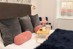 1 chambre, bureau, lit parapluie, Wi-Fi gratuit