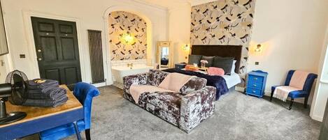 1 bedroom, desk, travel cot, free WiFi