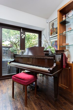 4 bedrooms, Internet - The Art House Apartment London (London)