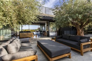 Terrace/patio - Villa Netos - Luxury Villa with 2 pools and amazing view (Avola)