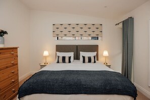 Free WiFi, bed sheets, wheelchair access