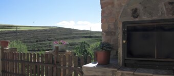 Country House 'El Ventorro' with Mountain View and Shared Terrace
