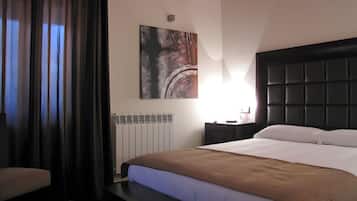 3 bedrooms, bed sheets