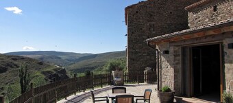 Studio 'Las Rozas' with Mountain View, Shared Terrace and Shared Garden