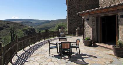 Studio 'Las Rozas' with Mountain View, Shared Terrace and Shared Garden