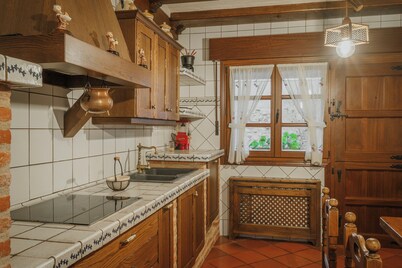 Country House 'Los Beatos' with Shared Terrace, Private Garden and Wi-Fi