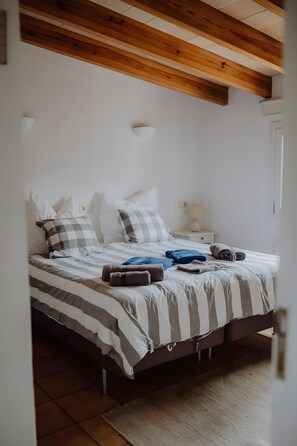 2 bedrooms, iron/ironing board, free WiFi, bed sheets - Country House 'S'agret' with Mountain View, Private Pool and Wi-Fi (Capdepera)