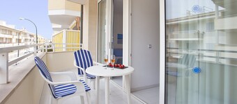 Apartment 'Estándar' with Balcony, Wi-Fi and Air Conditioning