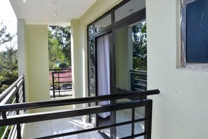 Property grounds - Furnished Apartments in Migori : Deluxe Double Rooms with Balcony

 (Migori)