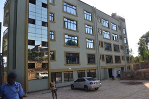 Exterior - Furnished Apartments in Migori : Deluxe Double Rooms with Balcony

 (Migori)