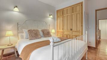 4 habitaciones, wifi gratis y ropa de cama