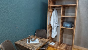 Deluxe Double Room, City View