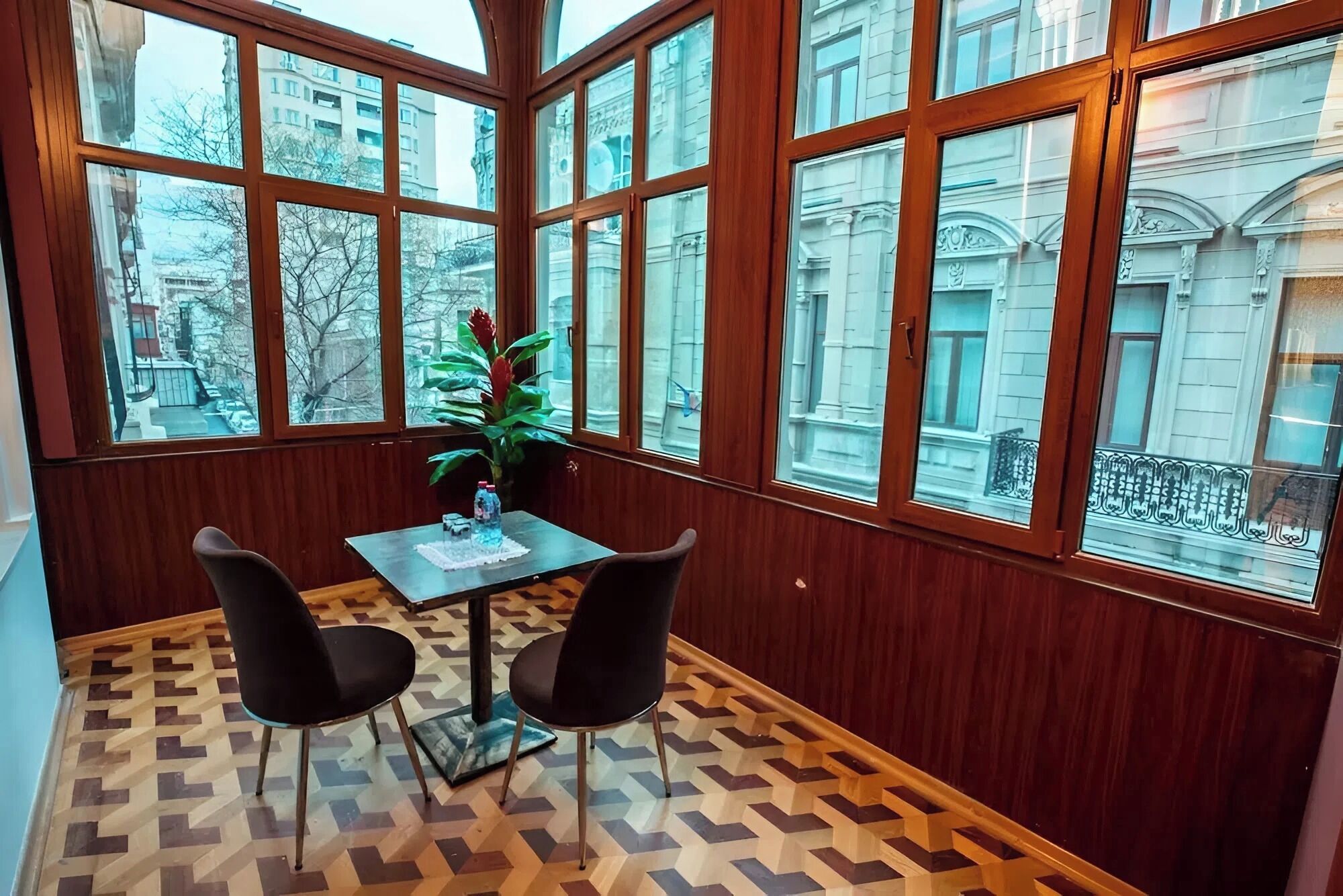 豪華雙人房, 城市景觀 | 書桌、隔音、免費無線上網、床單